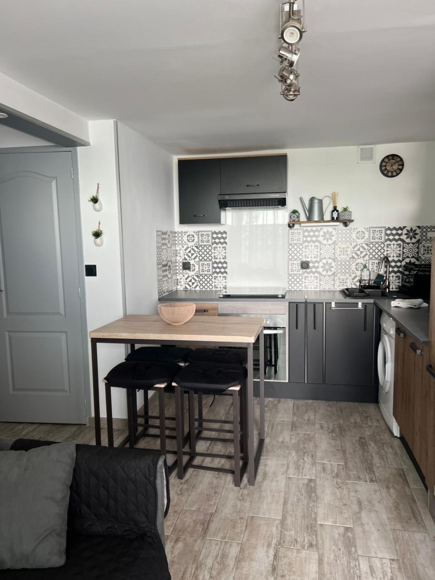 Chateau Leenhardt Apartment *